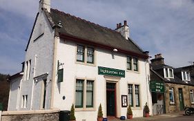 Highlander Inn